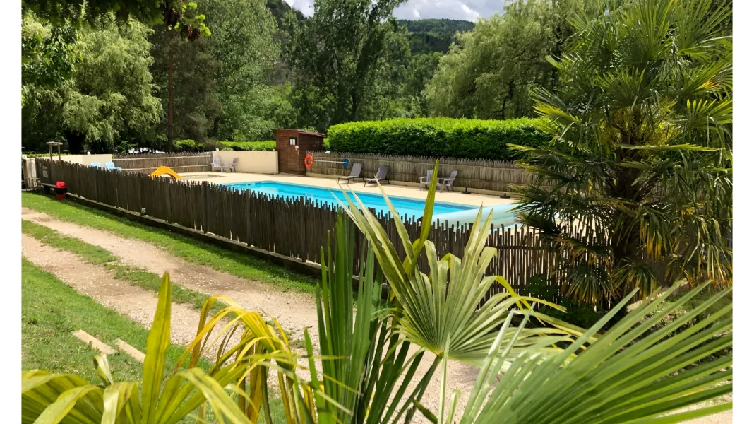 CAMPING LES BERGES DU DOUX