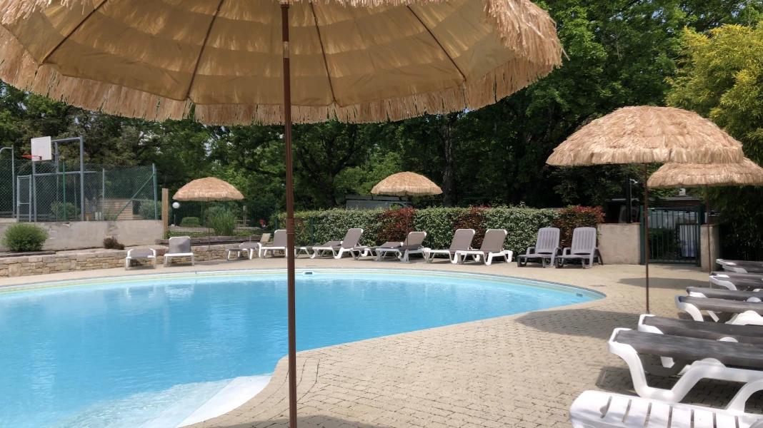 VILLAGES VACANCES CHÂTEAU DE TERMES