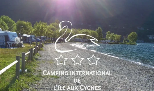 CAMPING INTERNATIONAL DE L'ILE AUX CYGNES