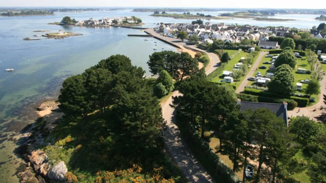 CAMPING DE SAINT-CADO