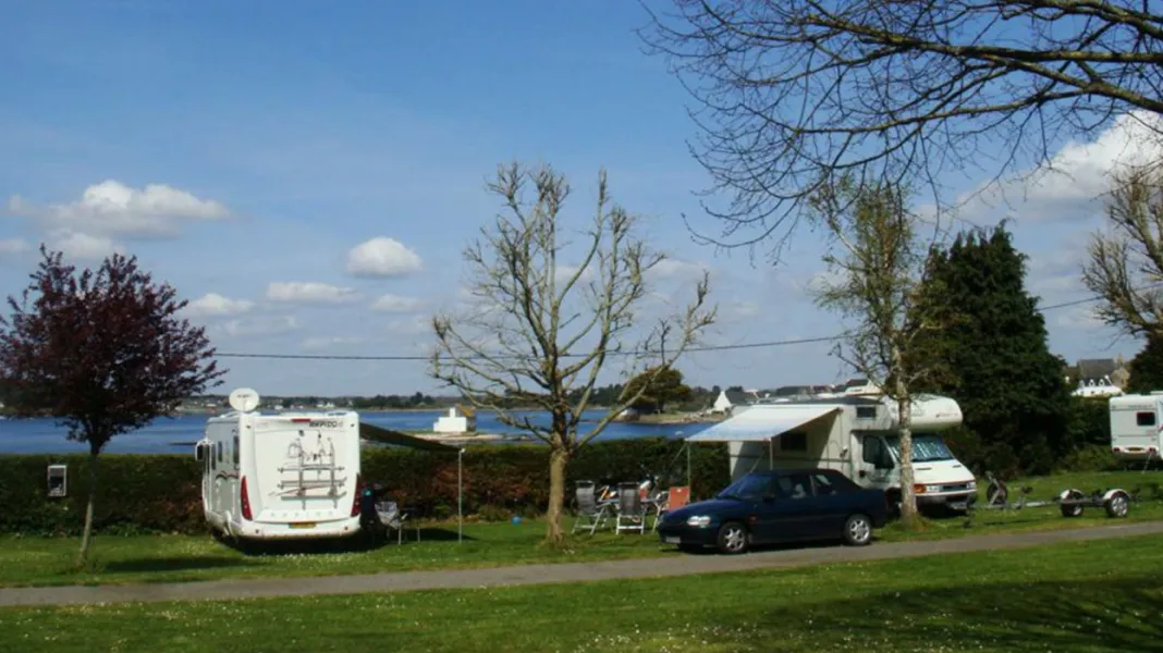 CAMPING DE SAINT-CADO