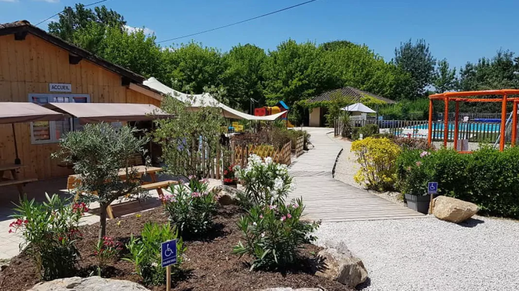 CAMPING LE CLOS LALANDE