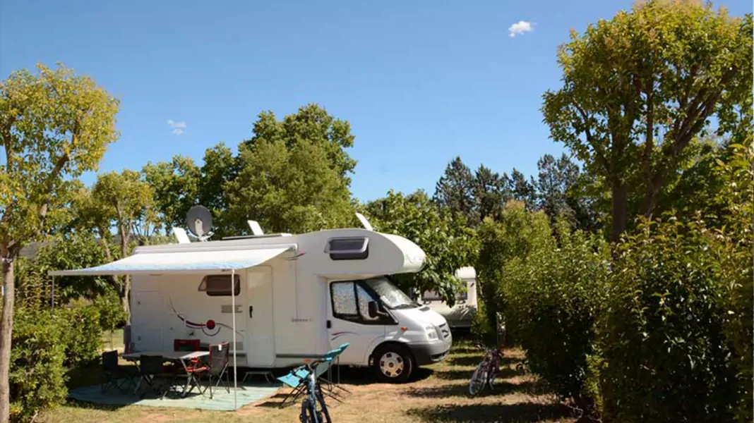 CAMPING RIVES DU LAC DE SAINTE CROIX