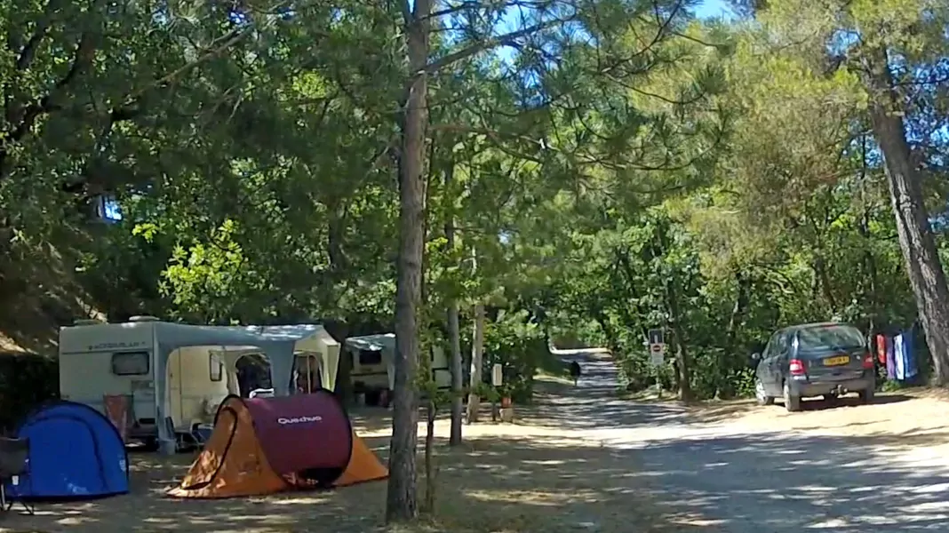 CAMPING TIKAYAN LE SAINT CLAIR